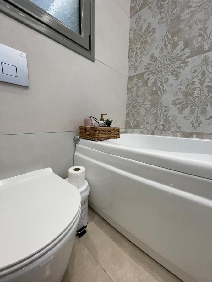 לוטראקי Agora Luxury Apartment 1 מראה חיצוני תמונה